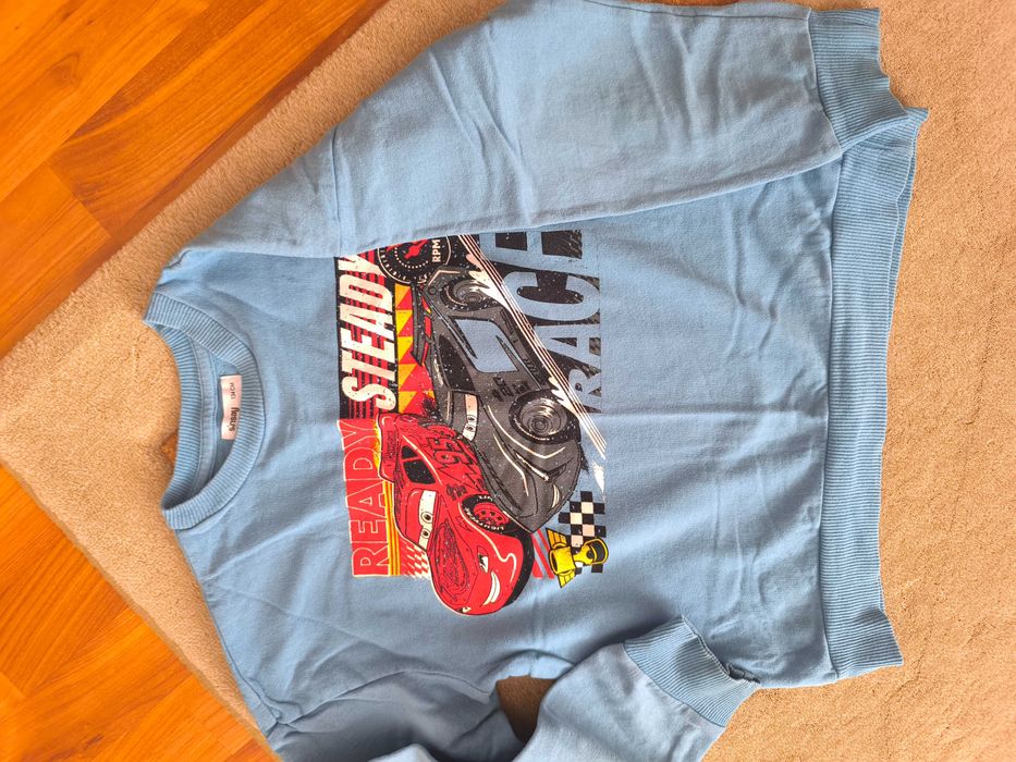 Много запазен лот за момчета 7-8 г.сезон есен-зима