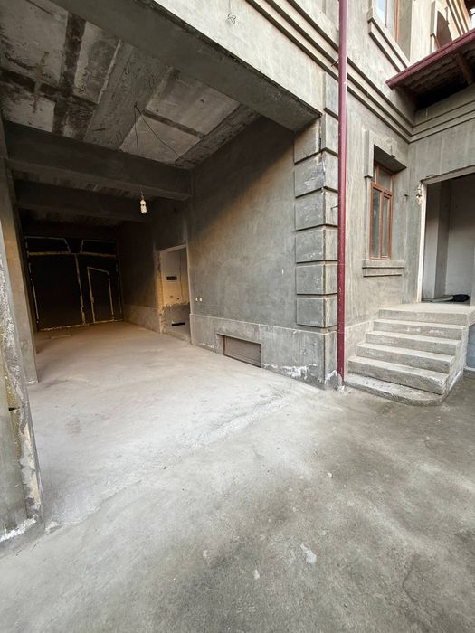 Аренда  участок  Урикзор Махалля.  2 сотки 250 кв.м. по склад  или цех