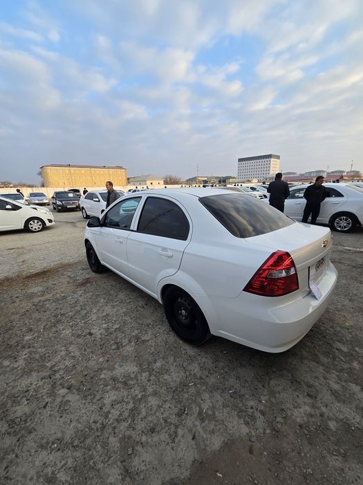 Нексия 3 сатлады таиын машын