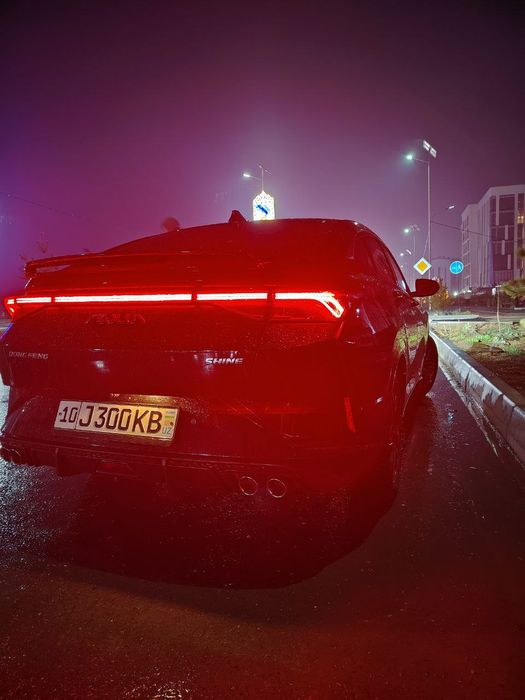 Dongfen shina maks sedan