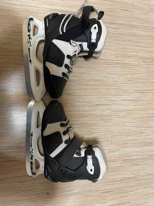 Продавам кънки за лед в перфектно състояние!