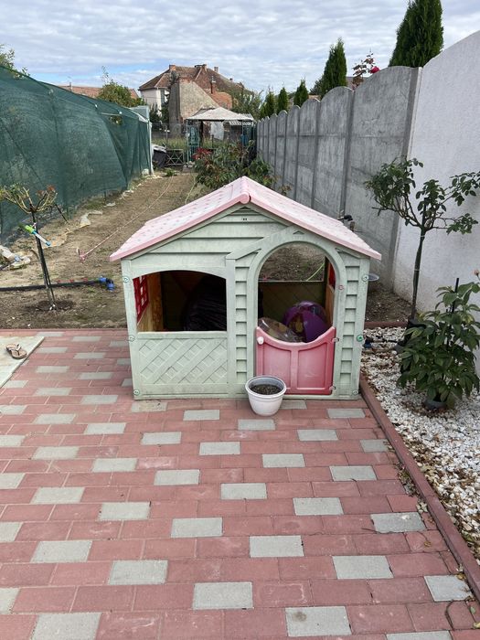 Vand patut,casuta si carucior copii