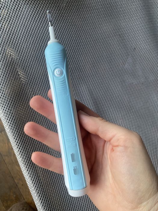 Periuta braun electrica