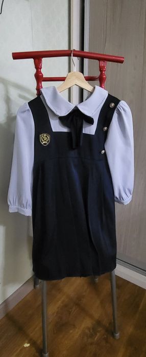 Продам школьную форму