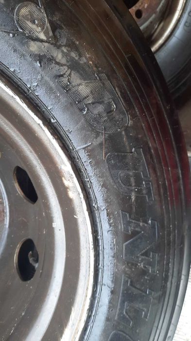 Anvelope 275/70-22,5 second-hand dunlop / semperit