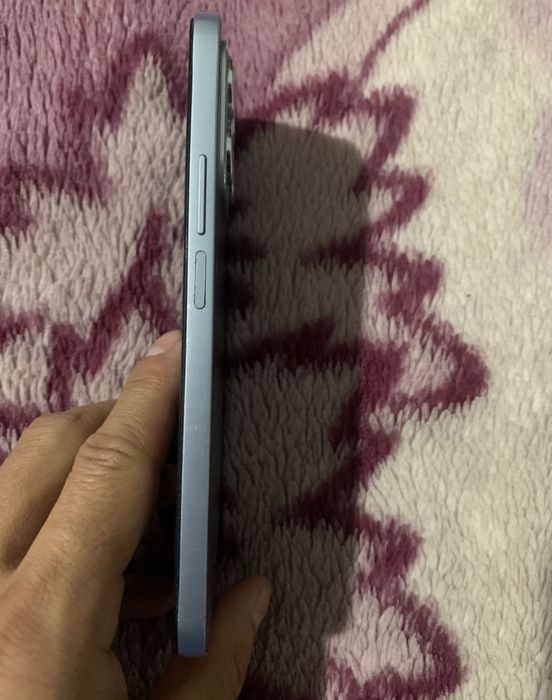 Продам Honor X8b память 8/128ГБ,обмена нет