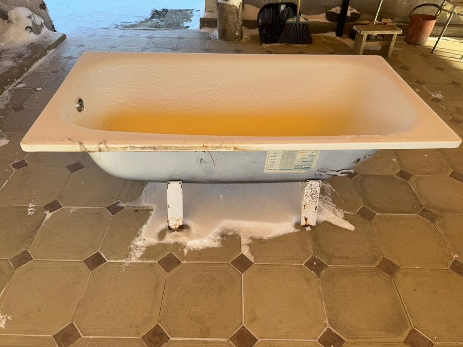 Продам ванну.Торг уместен