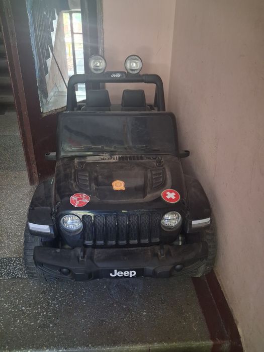 Mașinuța Jeep copii