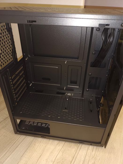 Продам корпус пк