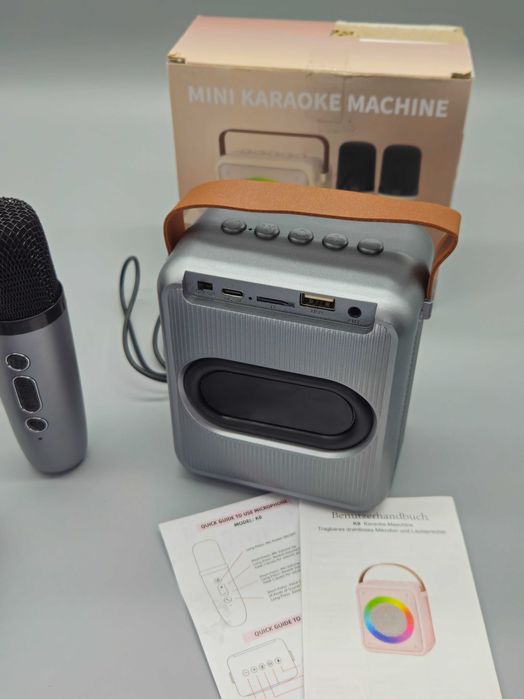 Мини караоке комплект Bluetooth колонка с LED и 2 безжични микрофона