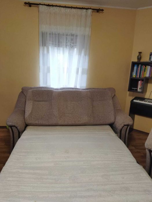 Vand canapea extensibila de 3 locuri si 2 fotolii