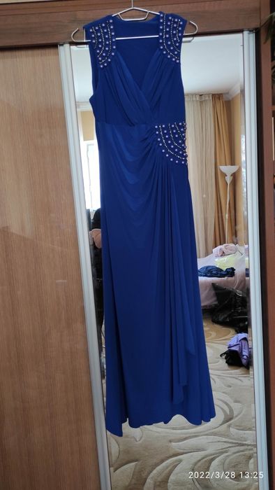 Платья по 100.000 размер 46-48