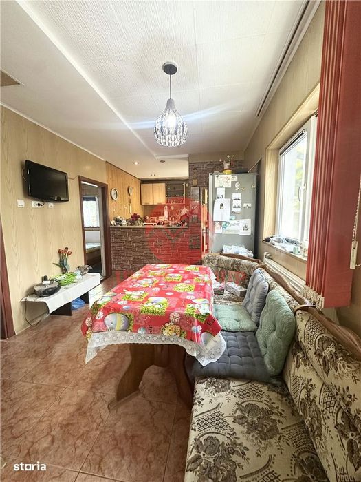 Casa din Caramida, Amprenta 80 mp si Teren 215 mp, Lumina