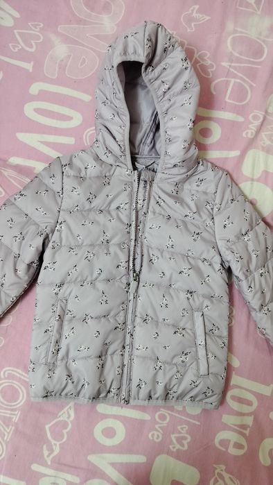 Продам Куртку для девочки 4-5 лет