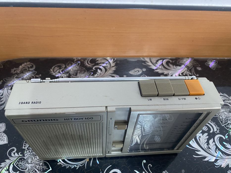 Radio Grundig Hit Boy 100