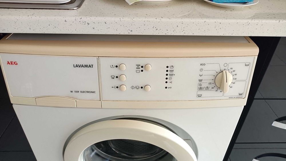 Пералня AEG на части