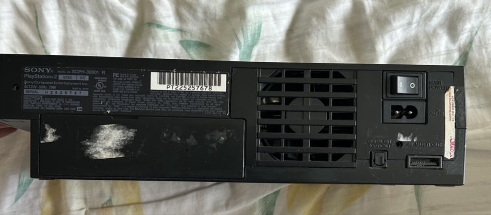 Playstation 2 с игри и 2 джойстика