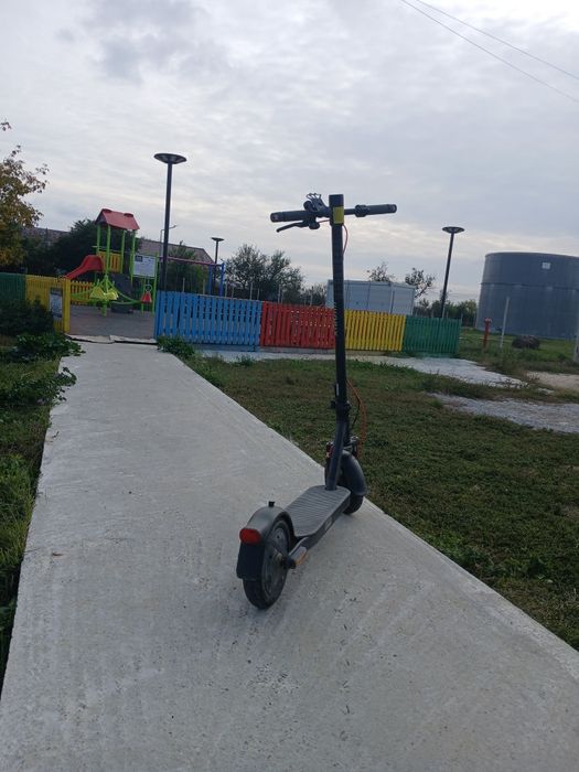 Vând trotineta electrica xiaomi elite sau  schimb cu kukirin