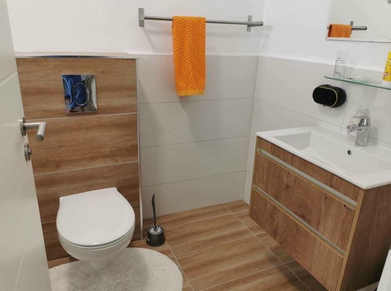 Дава се под наем Къща в Бургас, Сарафово - 200 кв.м за 2600 € - Снимка #5