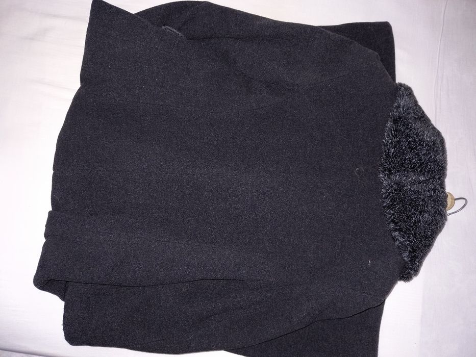 Vand palton din lana, lung, negru