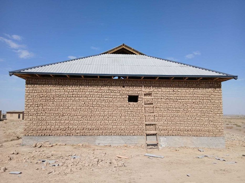 Уй сотилади  Зомин тумани Мустақиллик МФЙда келишамиз