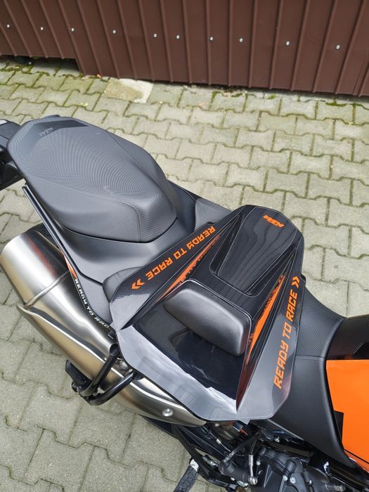 Ktm duke 890 (2023)