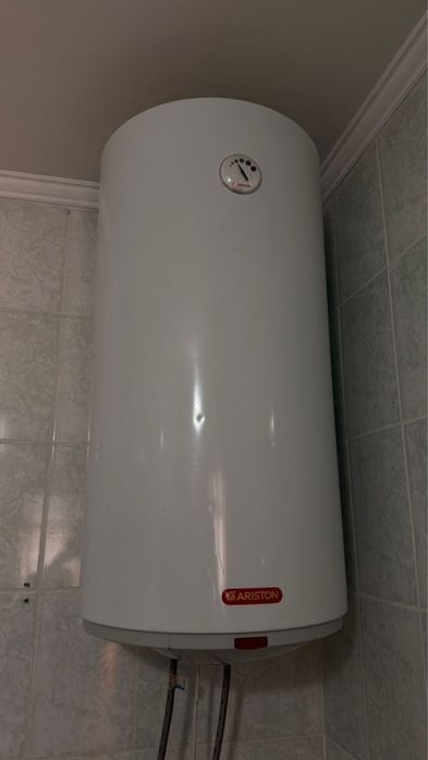 Продам телевизор аристон духовка синтезатор