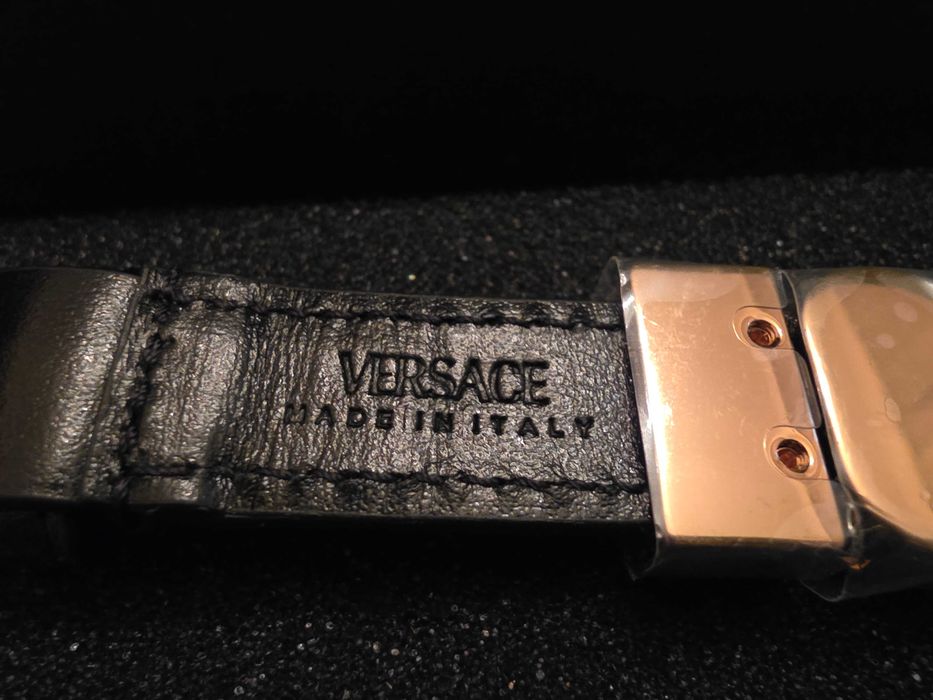 VERSACE нова оригинална дамска кожена гривна