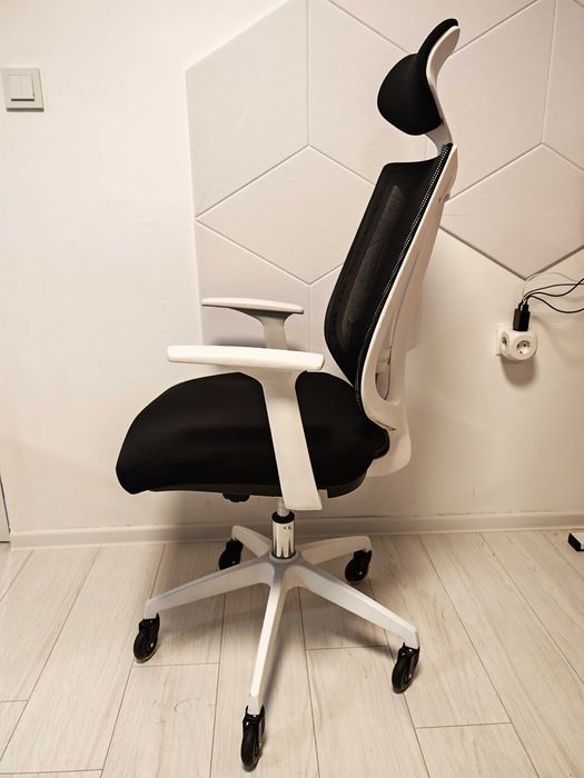 ергономичен офис стол Antares Eclipse - Бял/Черен (Меш)