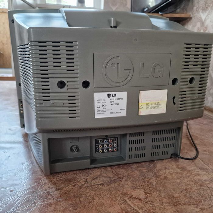 Продам телевизор LG Flatron б/у