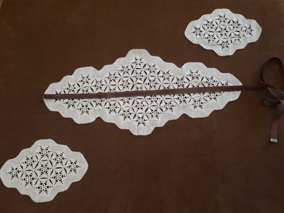 Карета, покривка и блуза на една кука