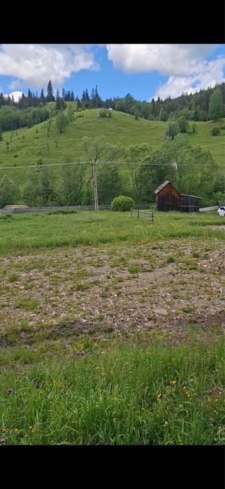 Vand teren la munte Bucovina INTRAVILAN