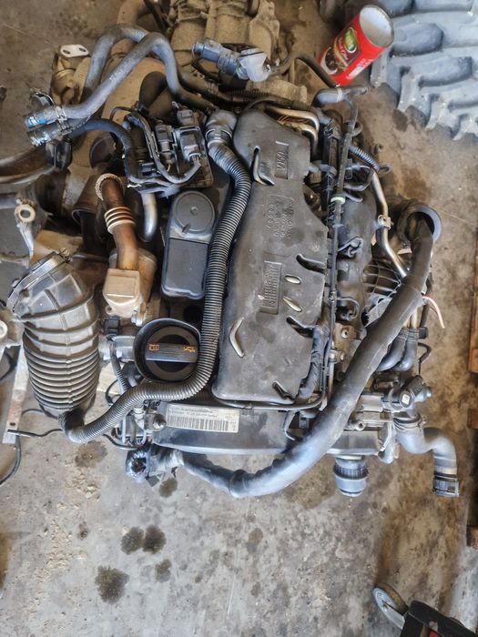 Motor, cutie accesorii CAH Audi a4 b8 2010 în stare perfecta