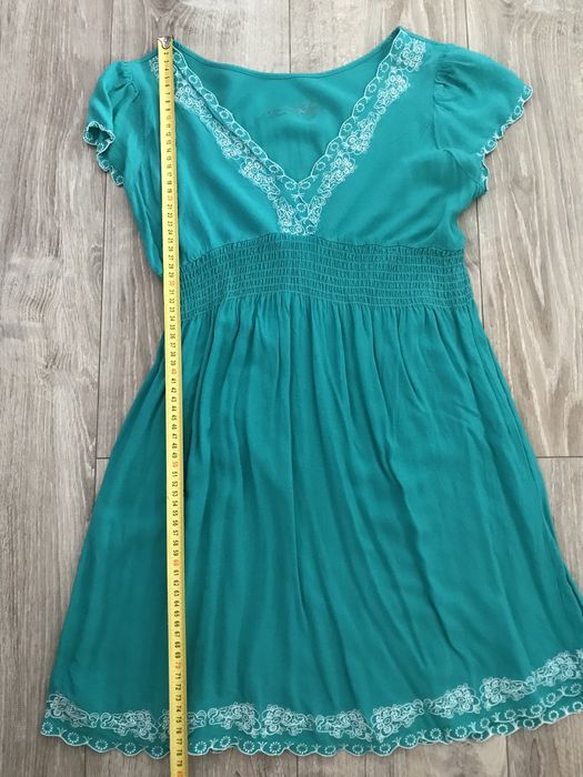 Rochie cu broderie nr.S