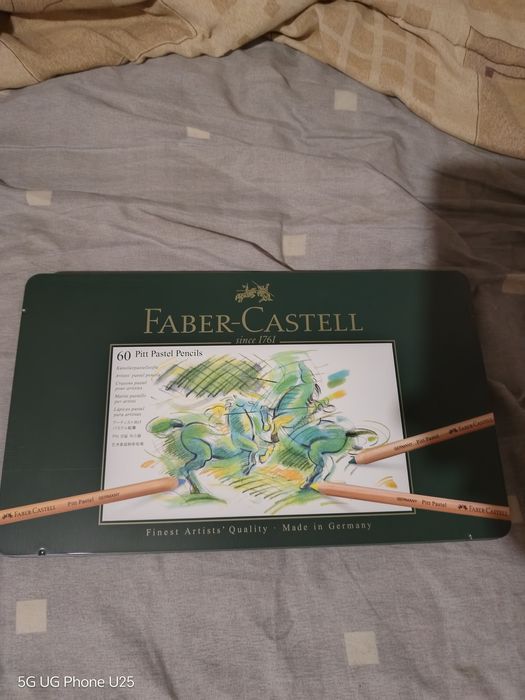 Професионални моливи Faber-Castell
