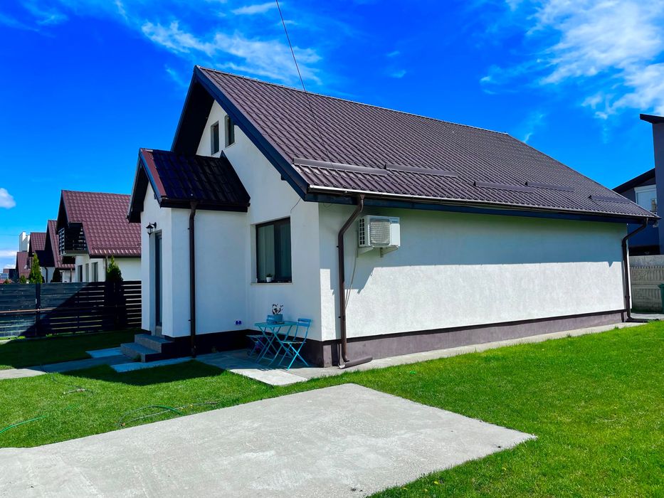 Vând casă Magnolia