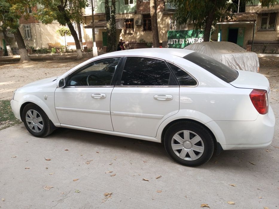 Ласетти 1.8 2010йил радной