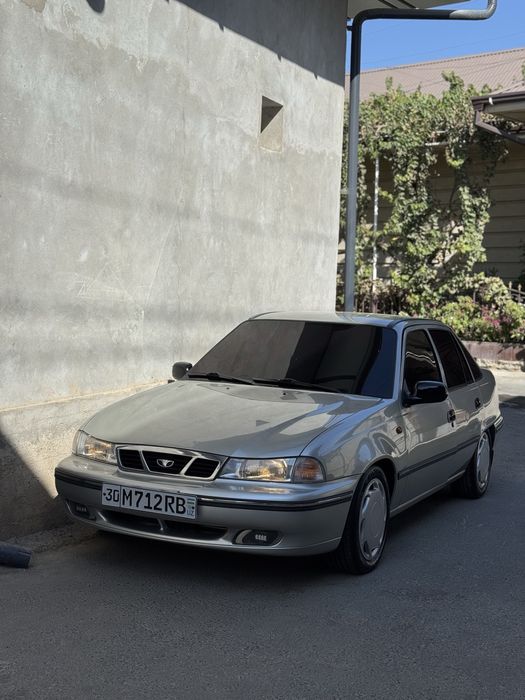 Nexia 1 2007 sotiladi