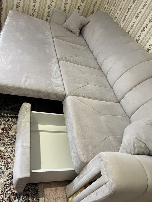 Диван 3 метра, в отличном состоянии