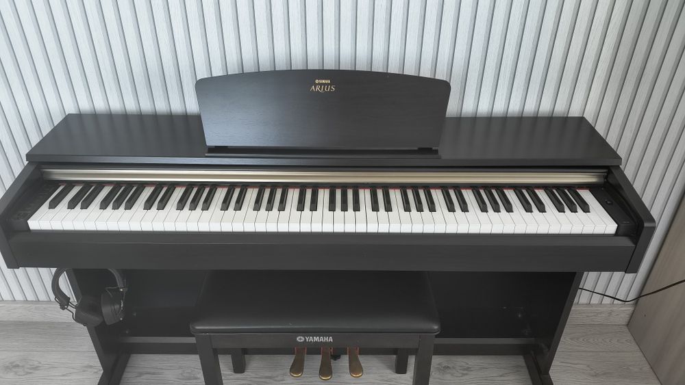 Продам пианино  Yamaha YDP-161