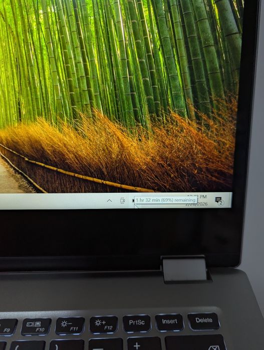 Lenovo yoga 520 i5 8250u 8gb ram SSD