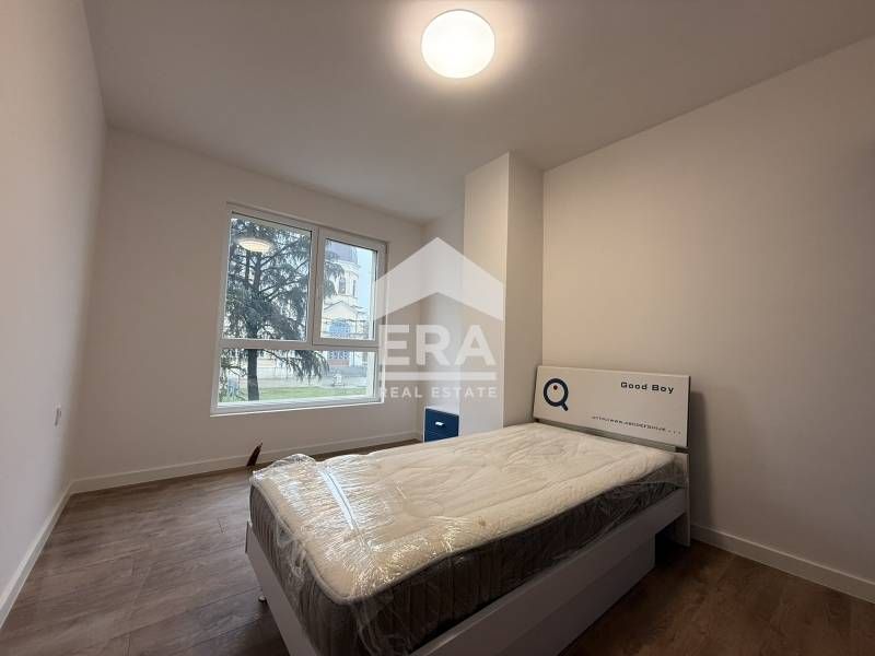 Продава се Тристаен апартамент в Русе, Възраждане - 87 кв.м за 1343 €/кв.м - Снимка #2