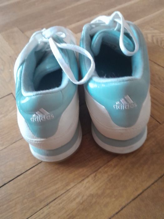 Маратонки с котки adidas