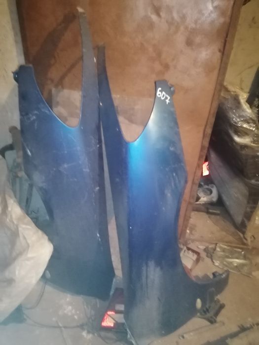 Калници за бежова 607 ляв и десен цена на брой 60 лв