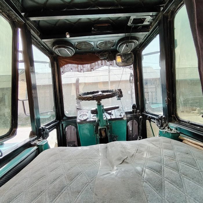 Traktor t40 radnoy sotiladi