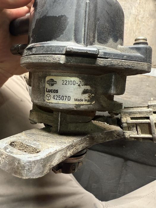 Прадаётся трамлёр на ниссан примера 2.0