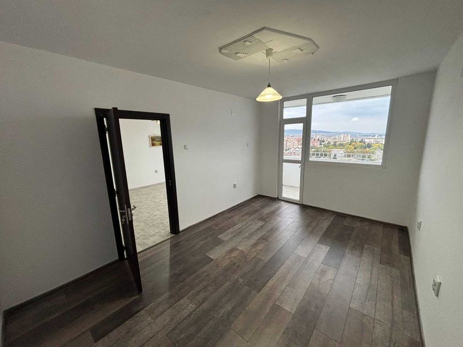 Продажба четиристаен апартамент