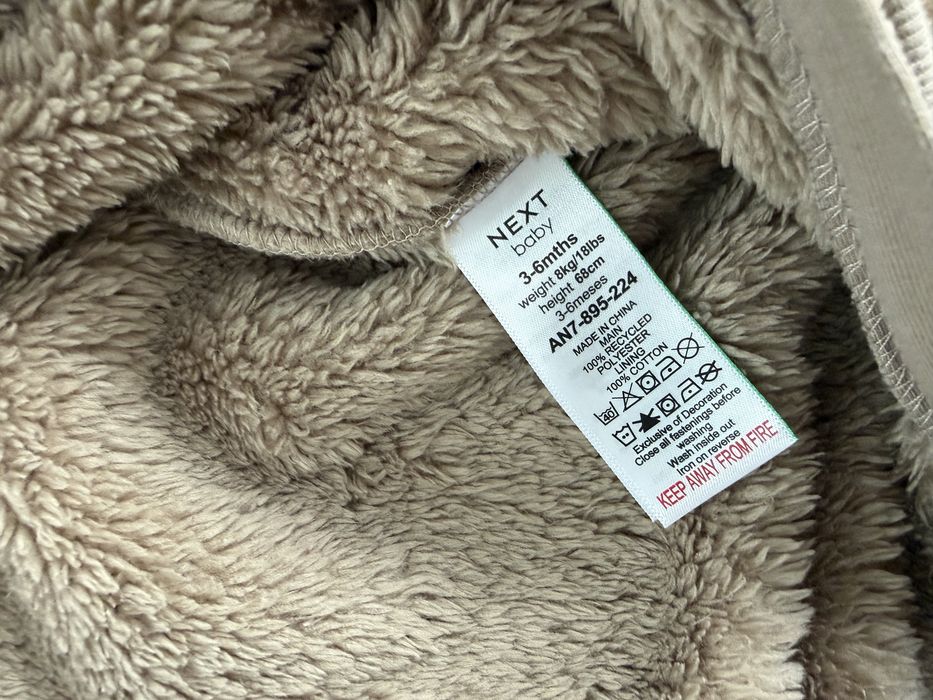Продам детский комбинезон фирма Next
