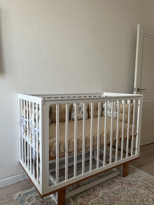 Продам приставную детскую кроватку