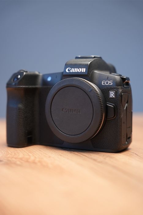 Canon R сатылады
